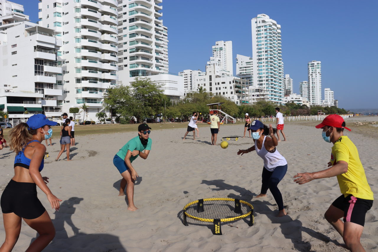 Roundnet, un deporte que toma fuerza en Cartagena | PrimerTiempo.CO |  Cartagena