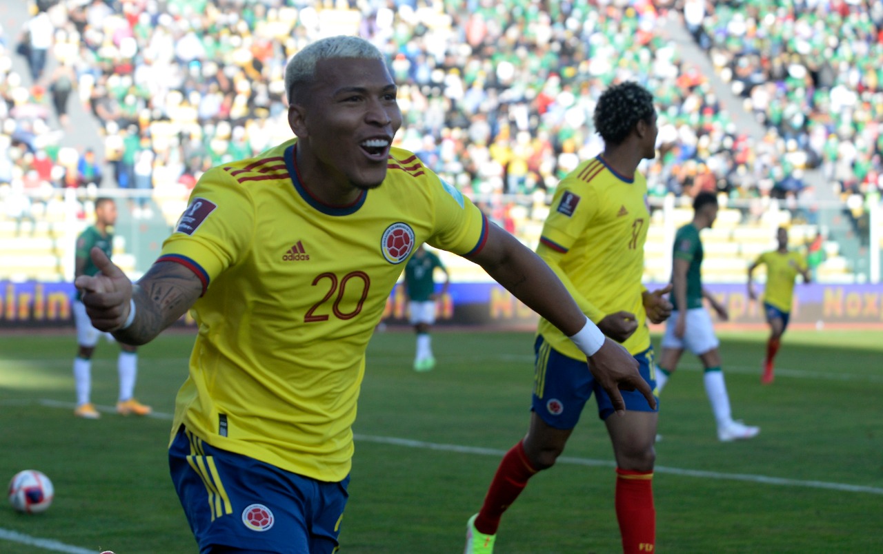 Roger Martínez, gol y figura en el empate de Colombia ante Bolivia.