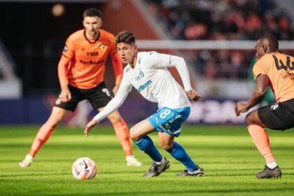 El cartagenero fue titular en la derrota 2-1 del Dynamo ante Ural. Ahora, el equipo de Carrascal está a 9 puntos del Zenit de Wilmar Barrios.