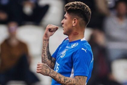 El mediocampista cartagenero asistió el segundo gol y anotó el cuarto, en la victoria 4-2 del Dynamo ante el Oremburg.