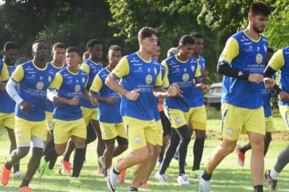 Sebastián Viera definió la nómina viajera de Real Cartagena a Bogotá, para visitar a Real Cundinamarca. Hay tres novedades.