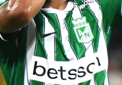 Atlético Nacional confirma baja de Elkin Rivero por lesión