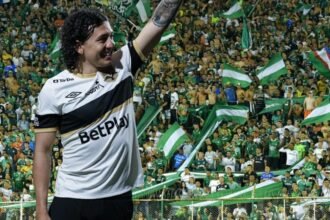 Ian Poveda interesa tanto a Nacional como a Cali