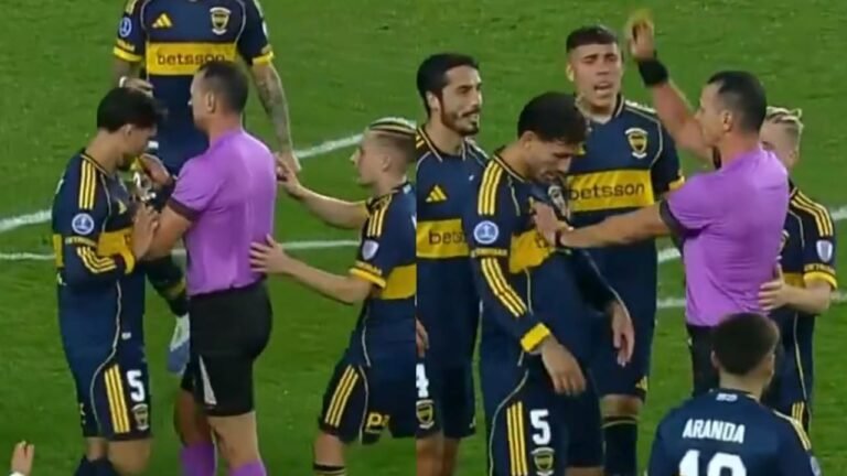 Incidente entre Wilmar Roldán y Leandro Paredes en Copa Sudamericana