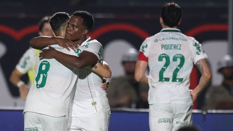 Jhon Arias lidera la goleada de Palmeiras en Brasil