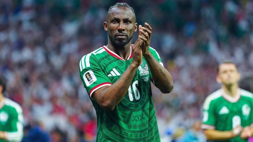 Julián Quiñones brilló en el Mundial y recibe homenaje en Arabia Saudita