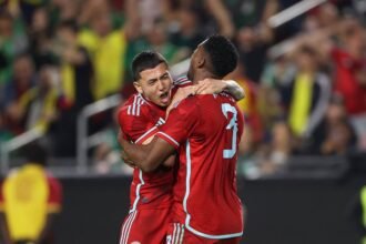 Atlético Nacional prepara los fichajes de Poveda y Reyes