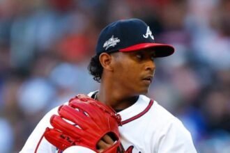 Didier Fuentes debuta en el Yankee Stadium dejando buena impresión