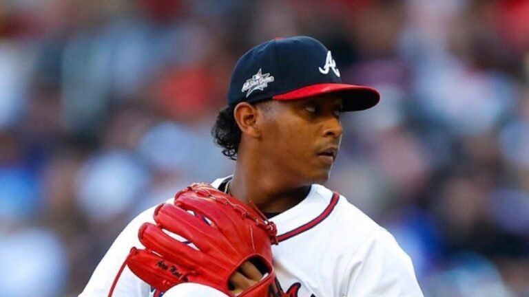 Didier Fuentes debuta en el Yankee Stadium dejando buena impresión