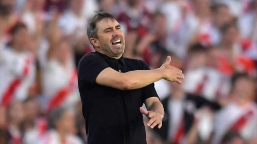 Eduardo Coudet renuncia a River tras eliminación en Copa Sudamericana