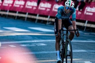 Egan Bernal tendrá nuevo compañero colombiano en Ineos
