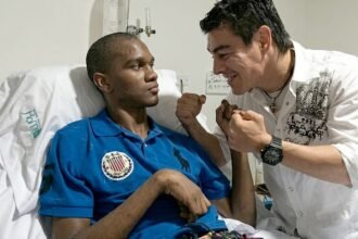 El Travieso Arce mantiene apoyo a José Carmona 13 años después del traumático combate