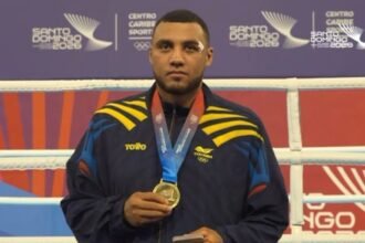 Juan Pablo Patiño gana oro en boxeo en Juegos Centroamericanos