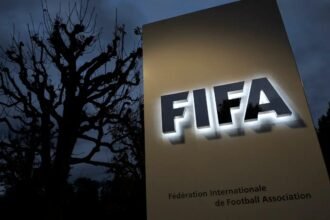 Leyendas del fútbol reclaman cambios en la gestión de la FIFA