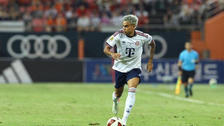 Luis Díaz y su gesto de fair play en pretemporada del Bayern Munich