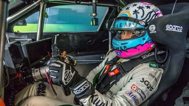 Tatiana Calderón brilla con remontada en Nascar Brasil