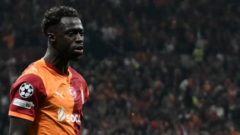 Dávinson Sánchez despierta interés del Como: podría dejar Galatasaray