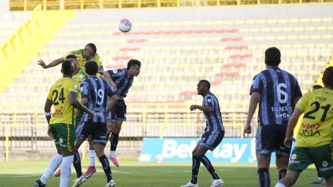 Image accompanying Real Cartagena perdonó a Tigres en Bogotá y comenzó los cuadrangulares con un empate sin goles, from PrimerTiempo.CO
