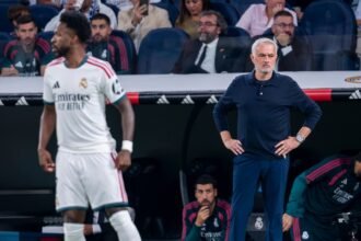 Mourinho defiende a Vinícius tras la goleada del Real Madrid al Leipzig