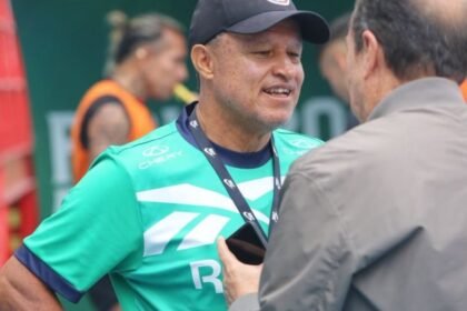 Once Caldas enfrenta a Internacional: primera final en Liga